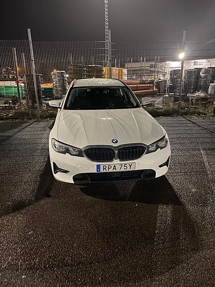 BMW 330E