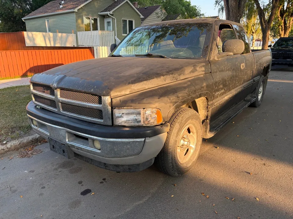 Dodge Ram 1500 1999 photo 2
