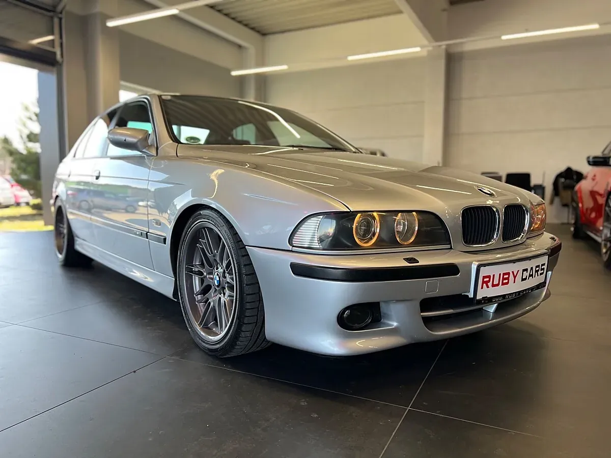 BMW 5 Series 2000 photo 2