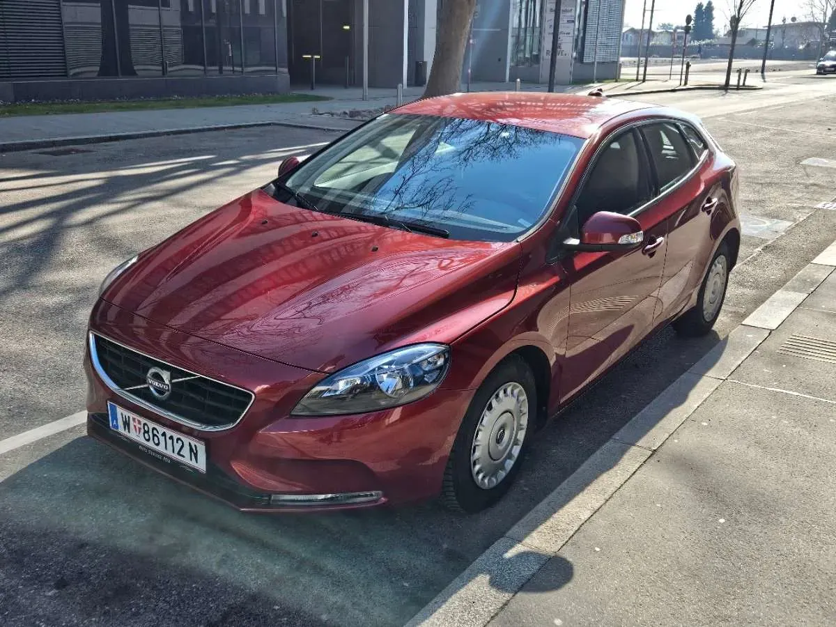 Volvo V40 2013 photo 3