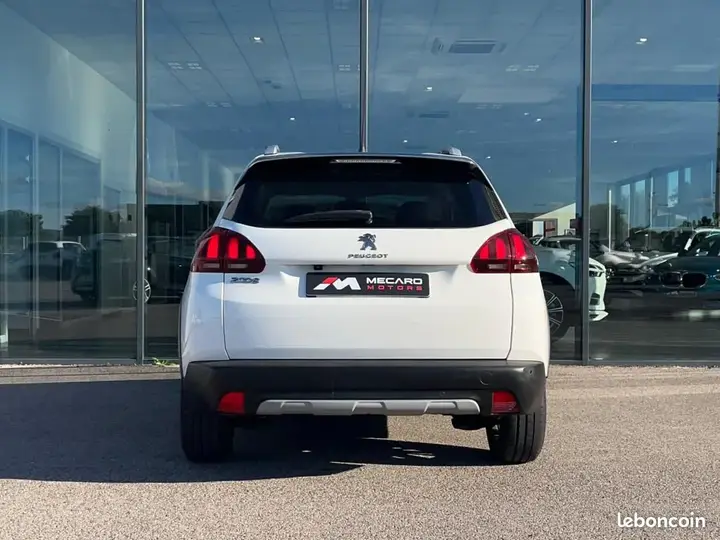 Peugeot 2008 2019 photo 4