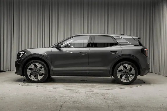 Ford Explorer 2025 photo 4