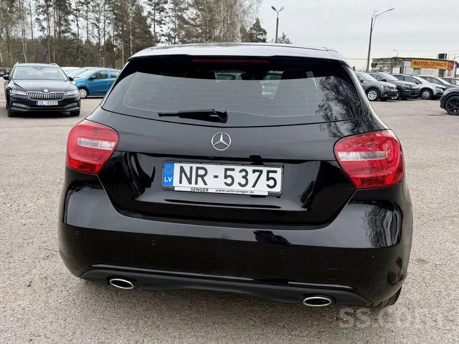 Mercedes-Benz A180 2015 photo 5