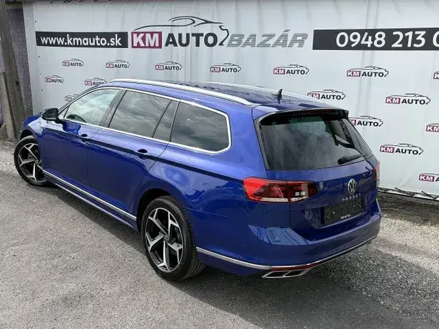 Volkswagen Passat Variant 2022 photo 2