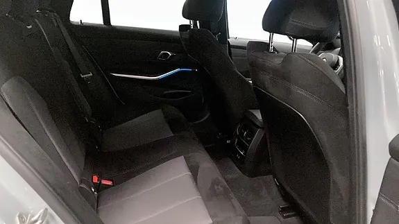 BMW 330E 2026 photo 5