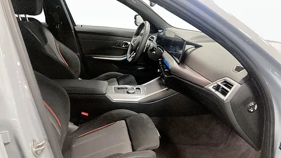 BMW 330E 2026 photo 3