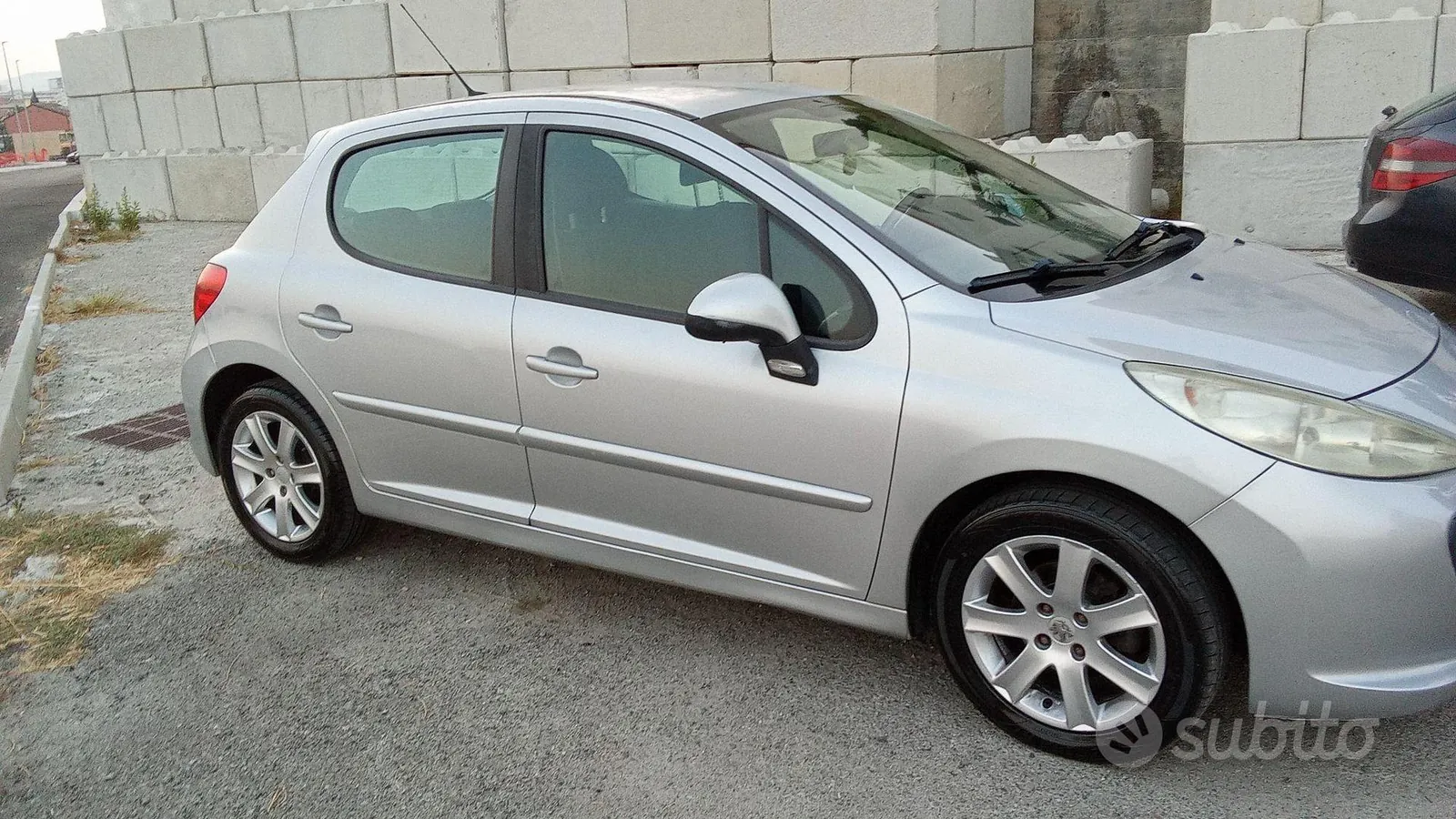 Peugeot 207 2009 photo 3