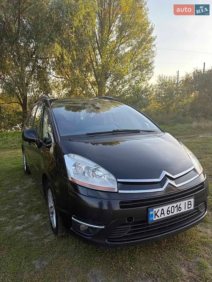 Citroen Grand C4 Picasso 2010 photo 4
