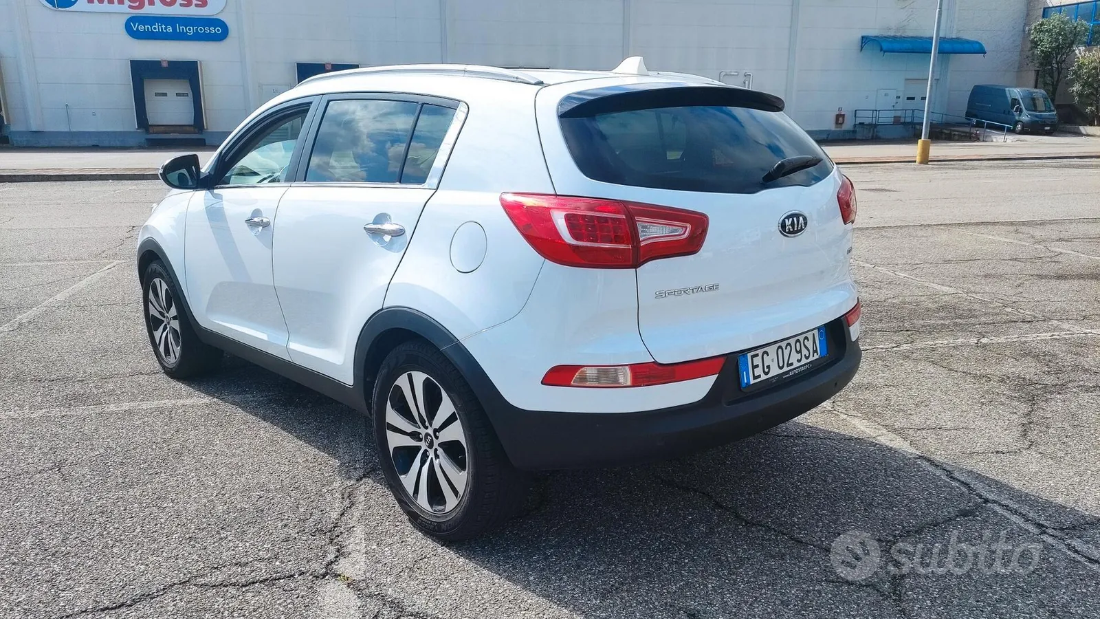 Kia Sportage 2011 photo 2
