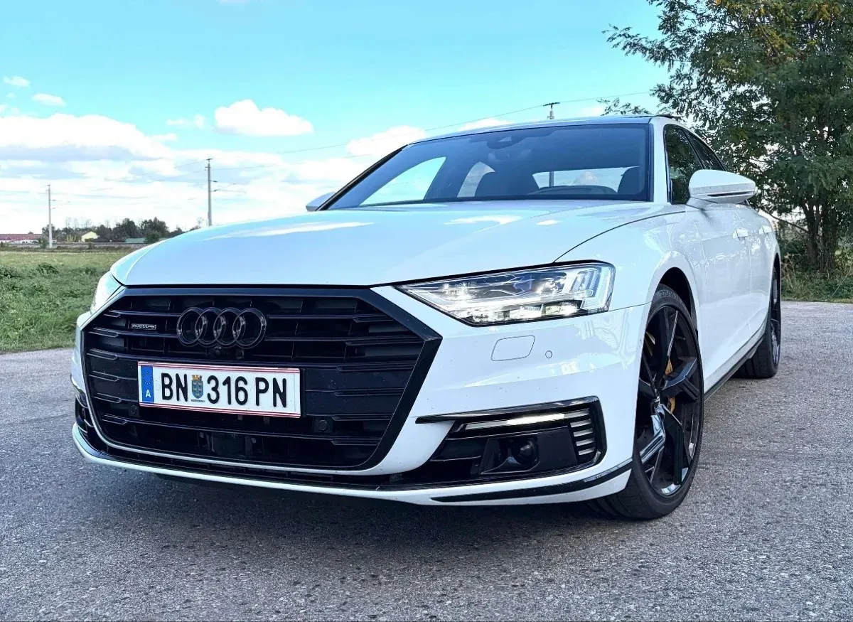 Audi A8 2020 photo 2