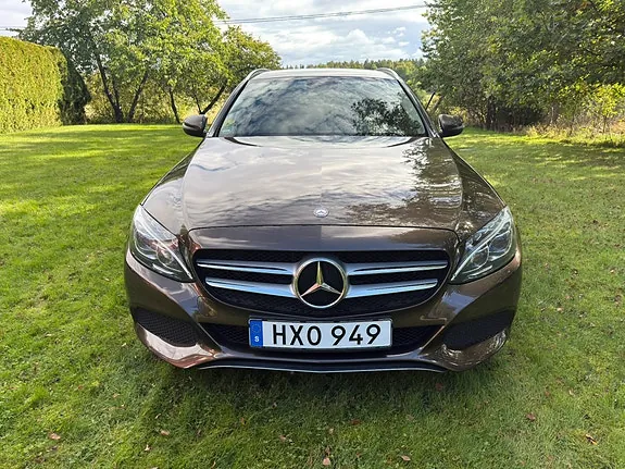 Mercedes-Benz C220 2016 photo 2