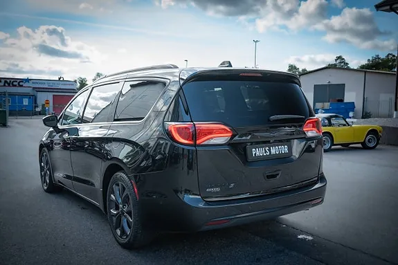 Chrysler Pacifica 2018 photo 4