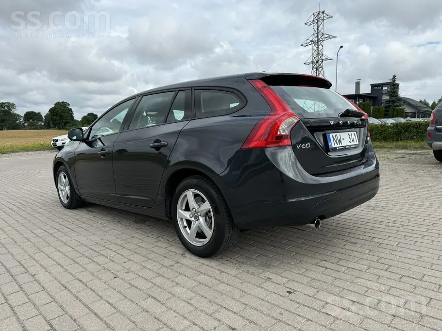 Volvo V60 2015 photo 4