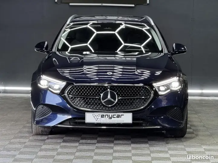 Mercedes-Benz E-Class 2024 photo 2