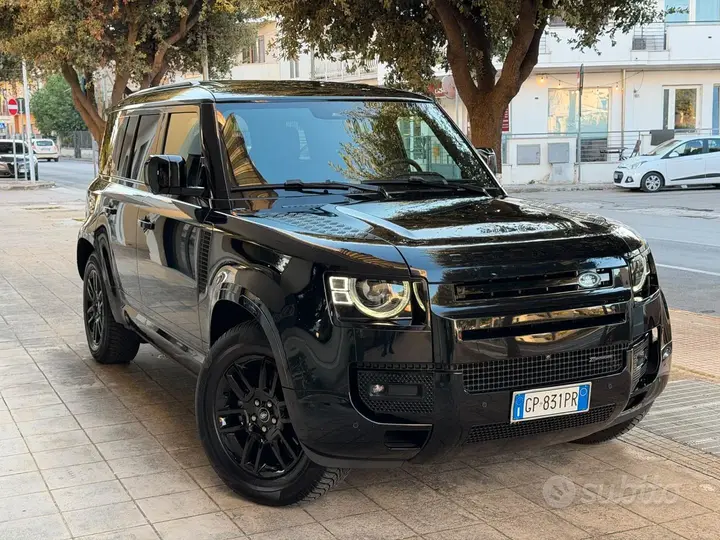 Land Rover Defender 2023 photo 2