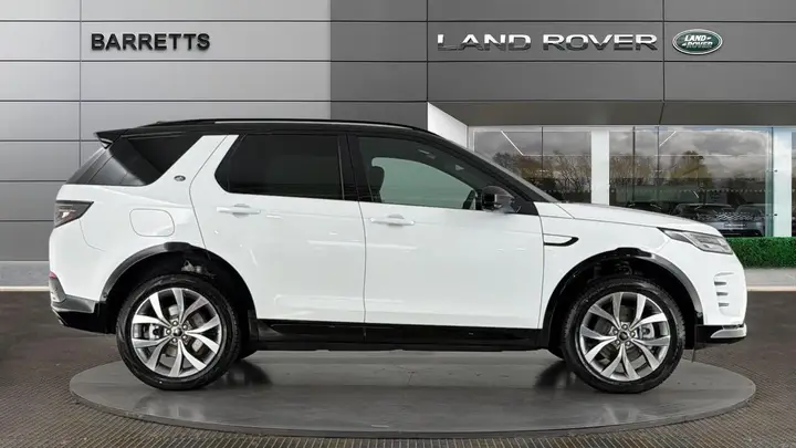 Land Rover Discovery Sport 2026 photo 5