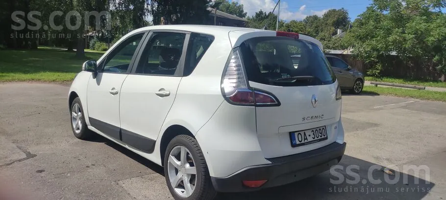 Renault Scenic 2013 photo 4