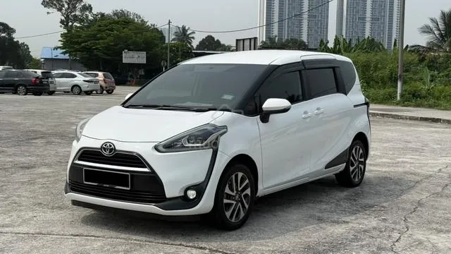 Toyota Sienta
