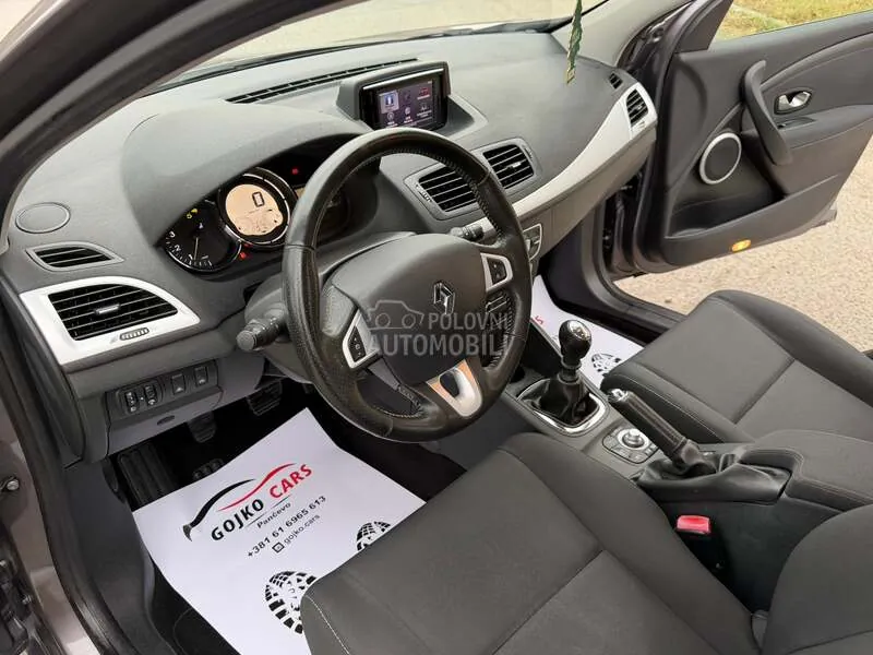 Renault Megane 2012 photo 2