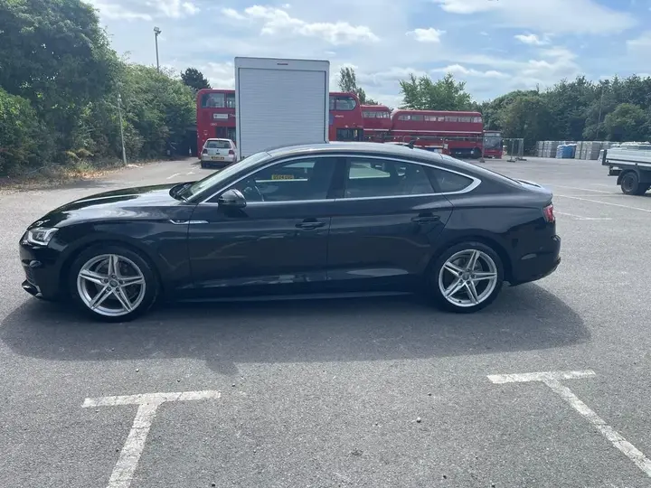 Audi A5 2018 photo 5