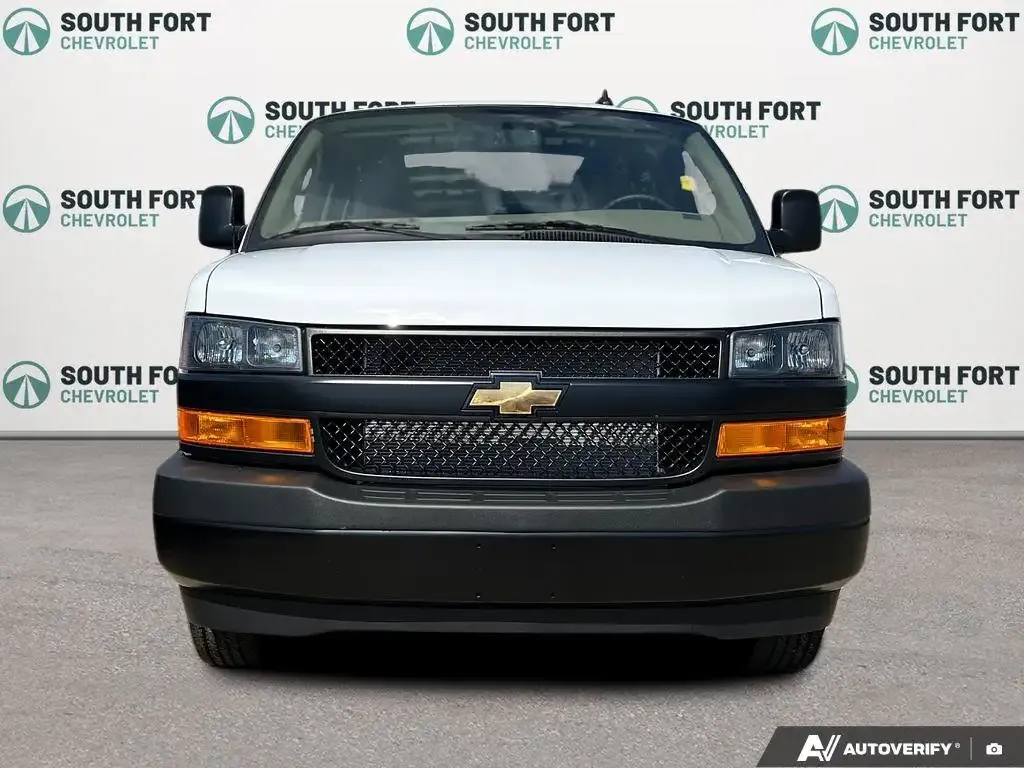 Chevrolet Express 2500 2025 photo 5