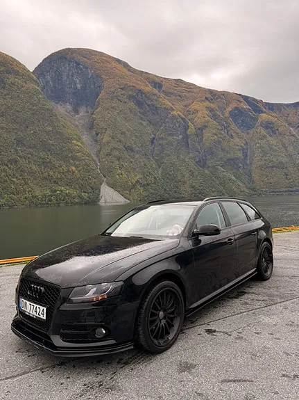 Audi A4 2012 photo 4