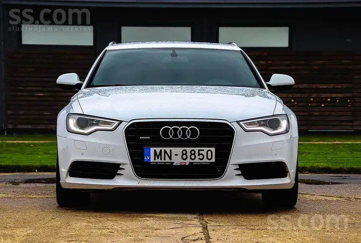 Audi A6 2012 photo 2