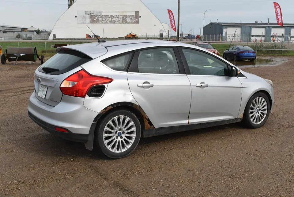 Ford Focus 2012 photo 3