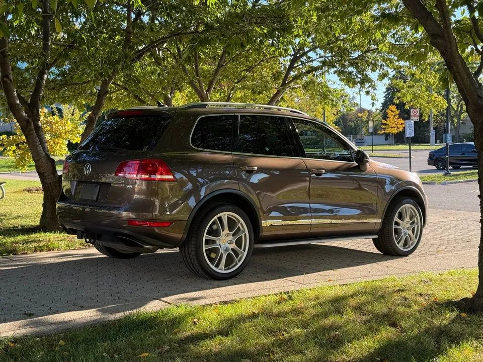Volkswagen Touareg 2011 photo 2