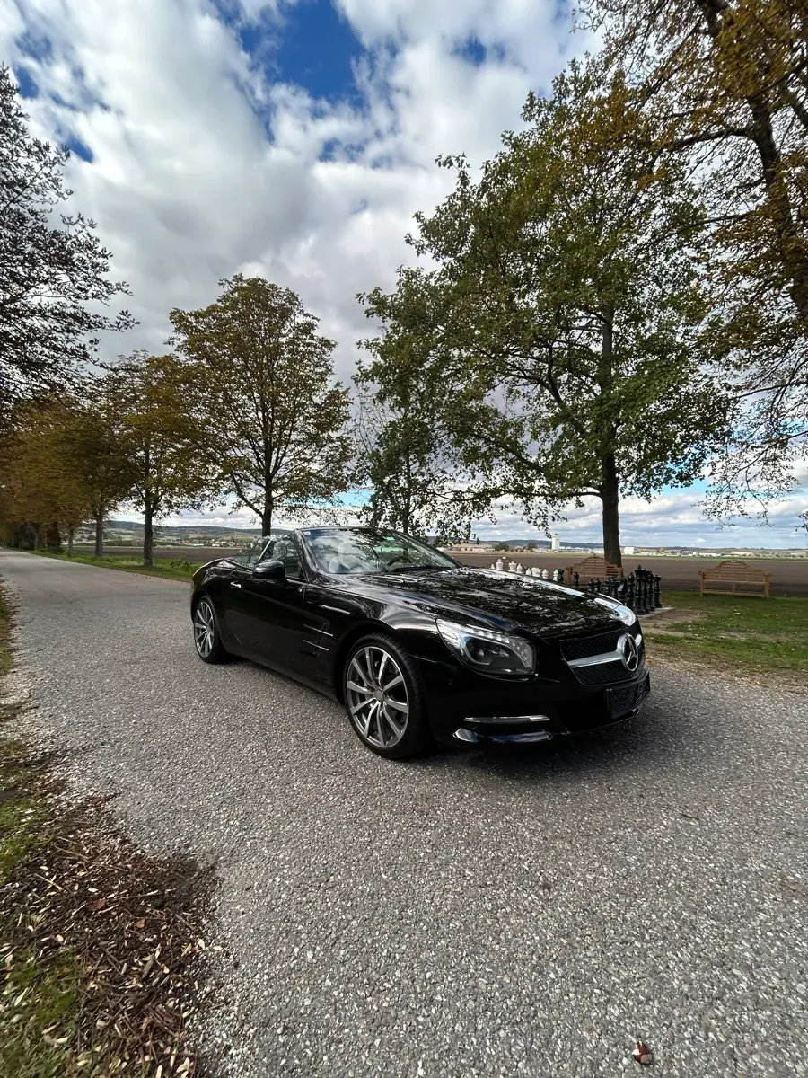Mercedes-Benz Sl-Class