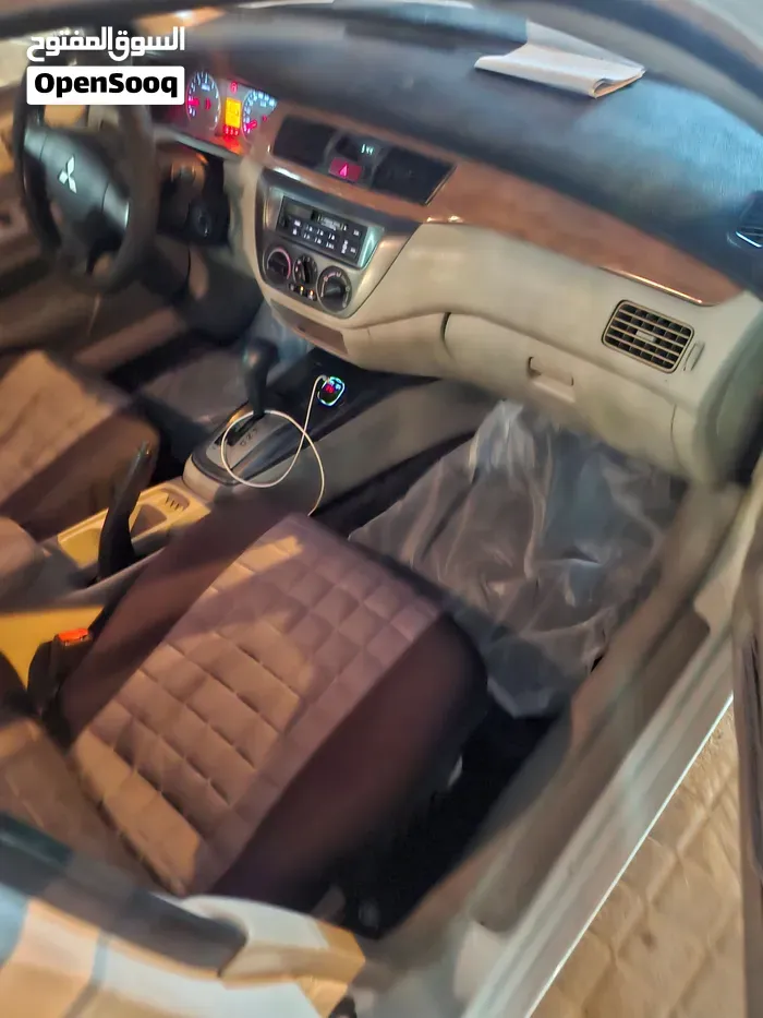 Mitsubishi Lancer 2012 photo 2