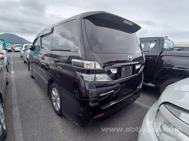 Toyota Vellfire 2009 photo 3