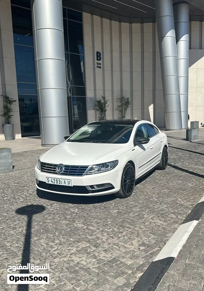 Volkswagen Passat 2013 photo 2