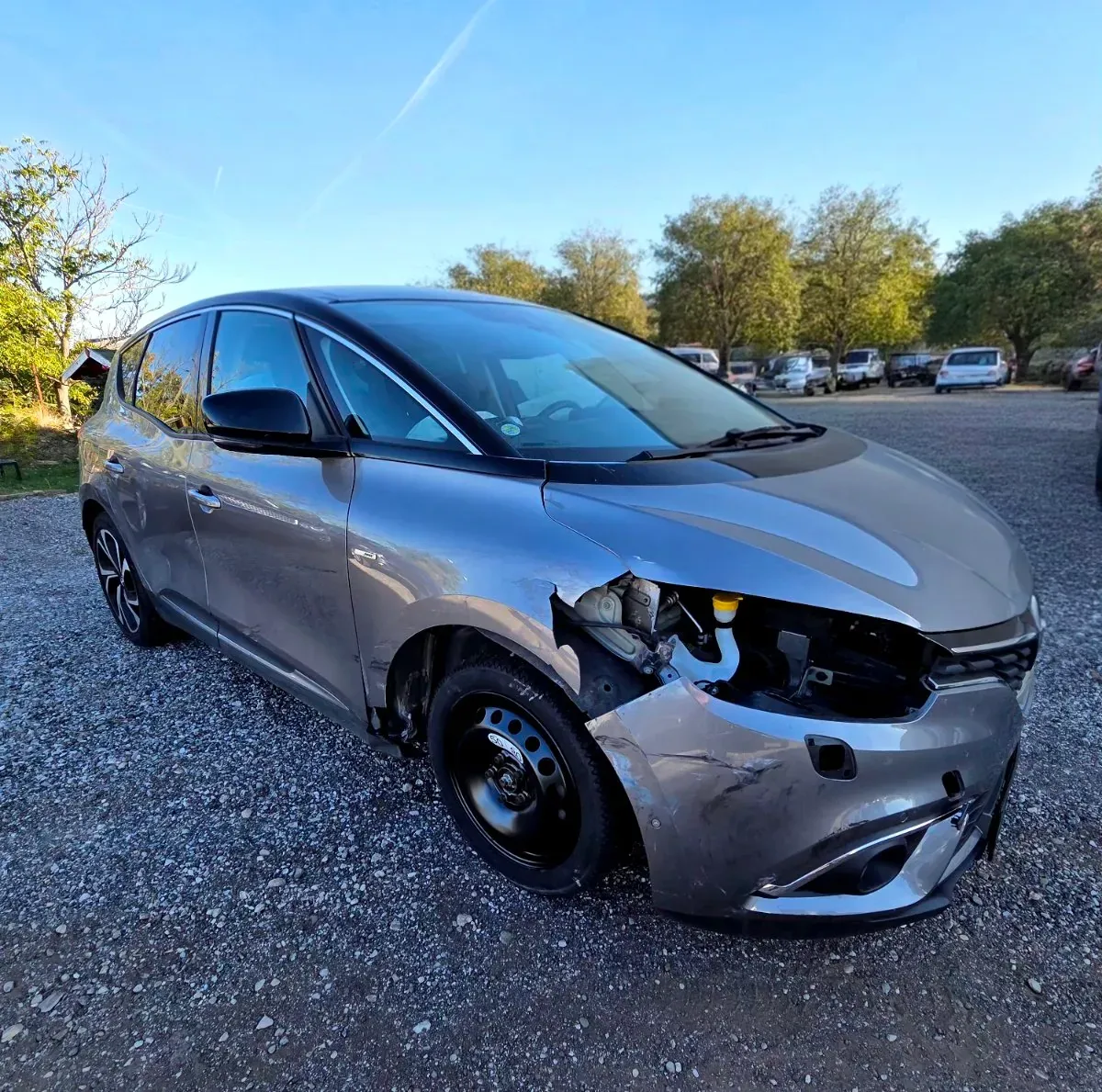 Renault Scenic 2017 photo 2