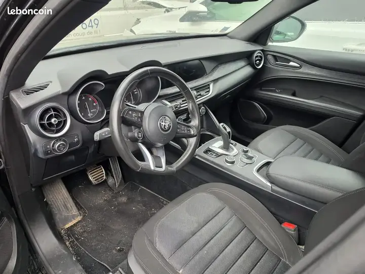 Alfa Romeo Stelvio 2022 photo 5