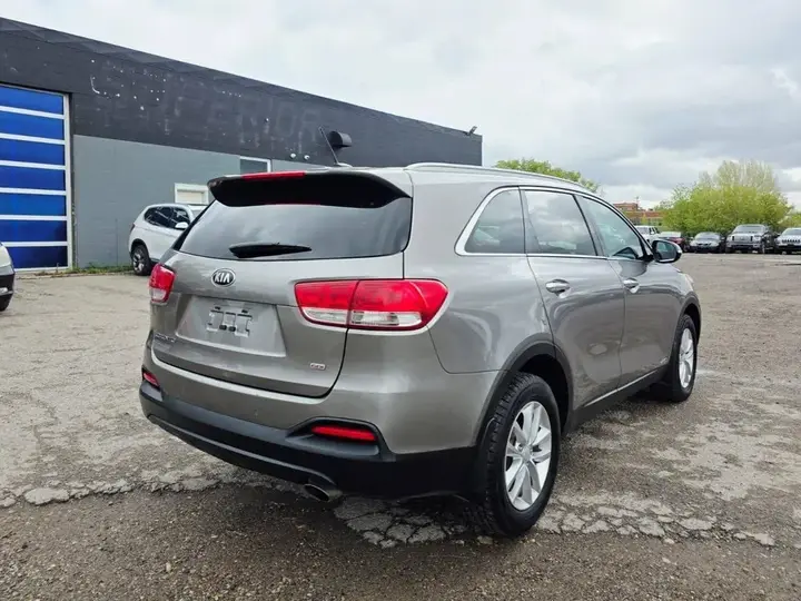 Kia Sorento 2017 photo 4