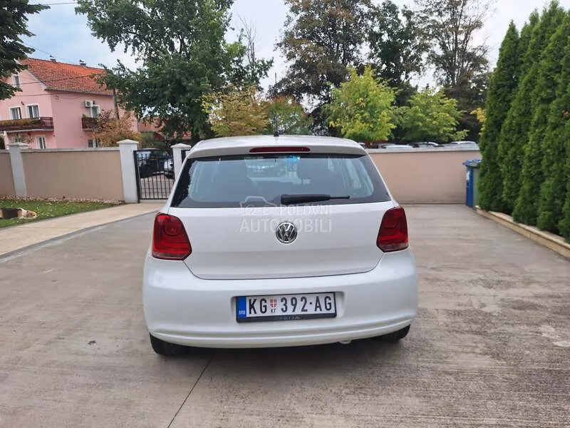 Volkswagen Polo 2010 photo 4