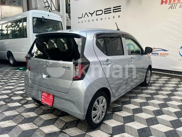 Daihatsu Mira 2023 photo 5