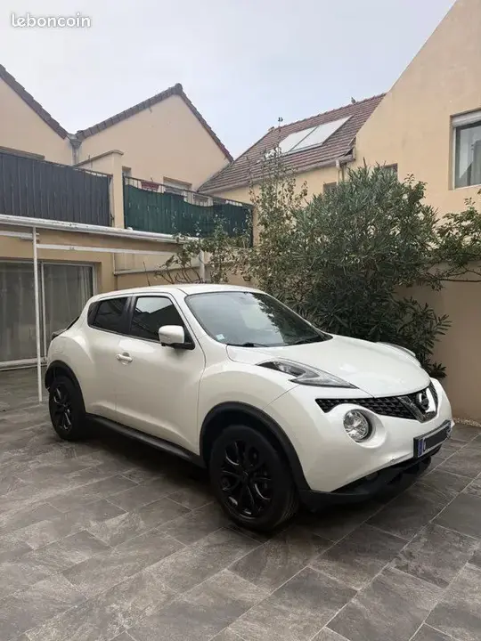 Nissan Juke 2015 photo 2