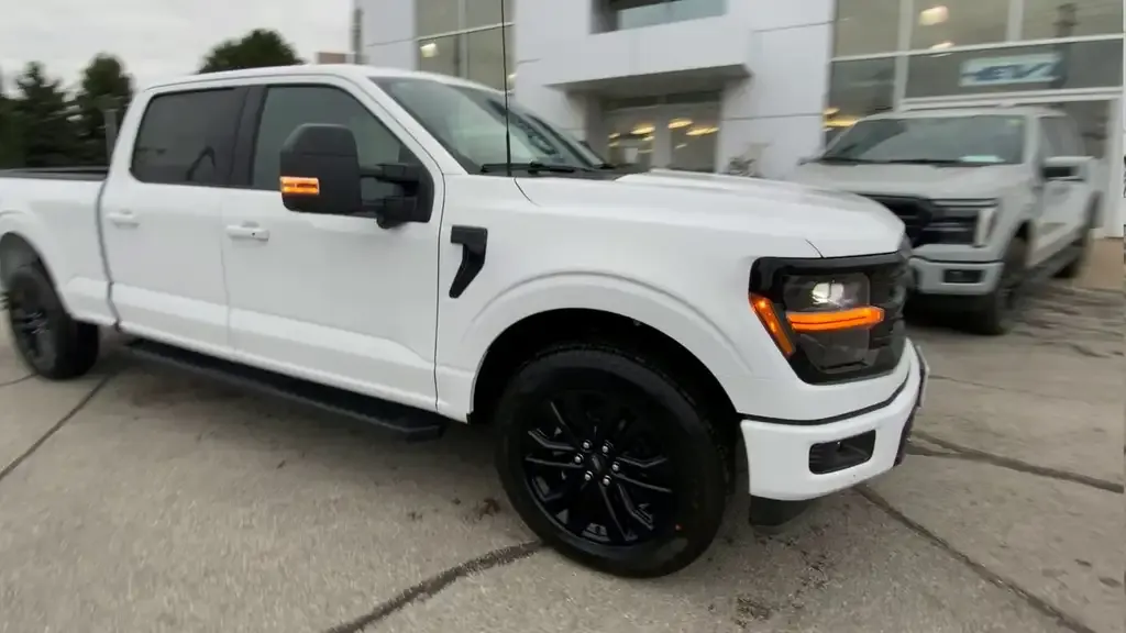 Ford F-150 2026 photo 2