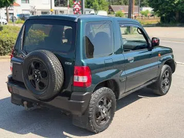 Mitsubishi Pajero 2000 photo 3