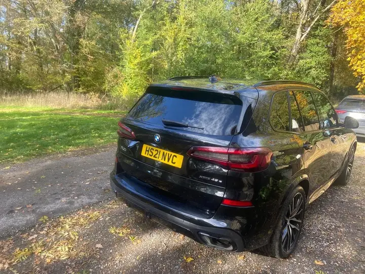 BMW X5 2021 photo 2