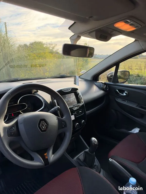 Renault Clio 2013 photo 3