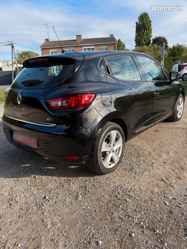 Renault Clio 2013 photo 2