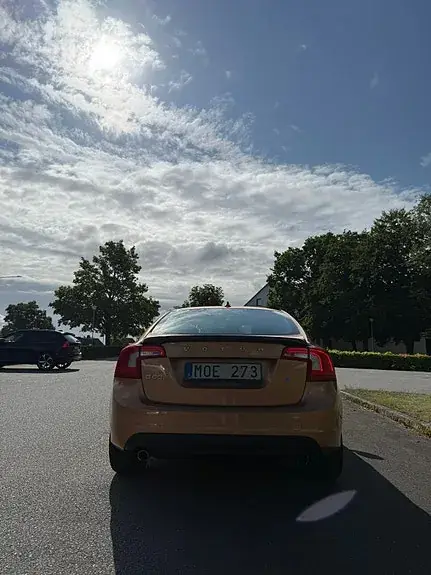 Volvo S60 2011 photo 4