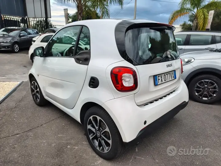 Smart Fortwo 2016 photo 4