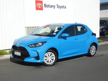 Toyota Yaris 2022 photo 2