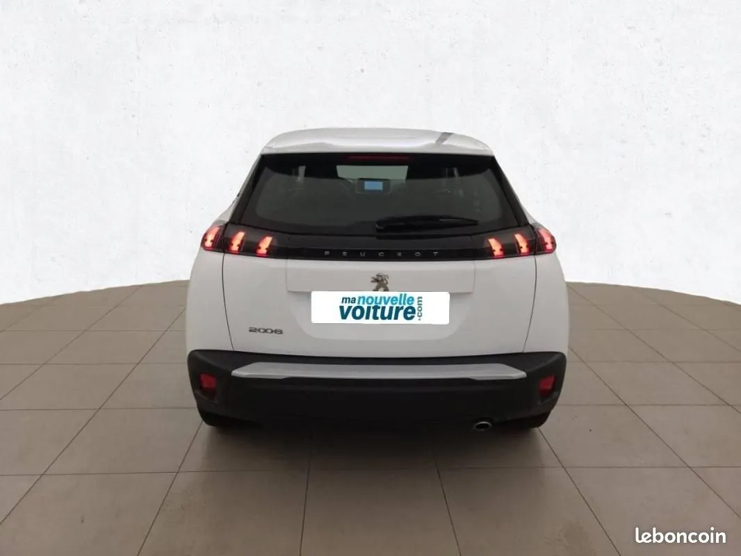 Peugeot 2008 2022 photo 5