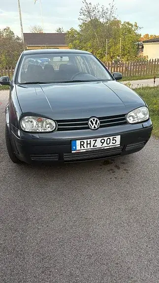 Volkswagen Golf 4 2000 photo 2