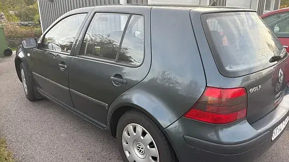 Volkswagen Golf 4 2000 photo 3
